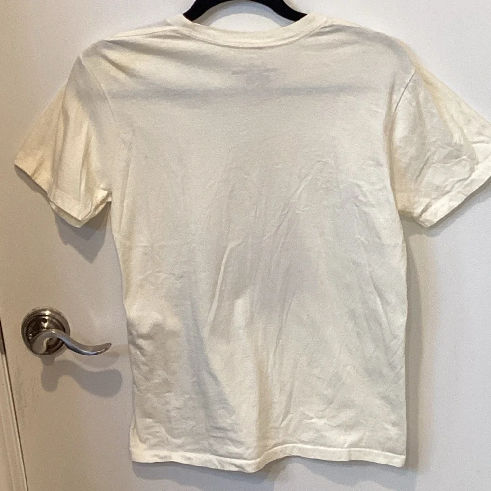 Threadless White Tee with Colorful Abstract Design - Picture 5 of 5